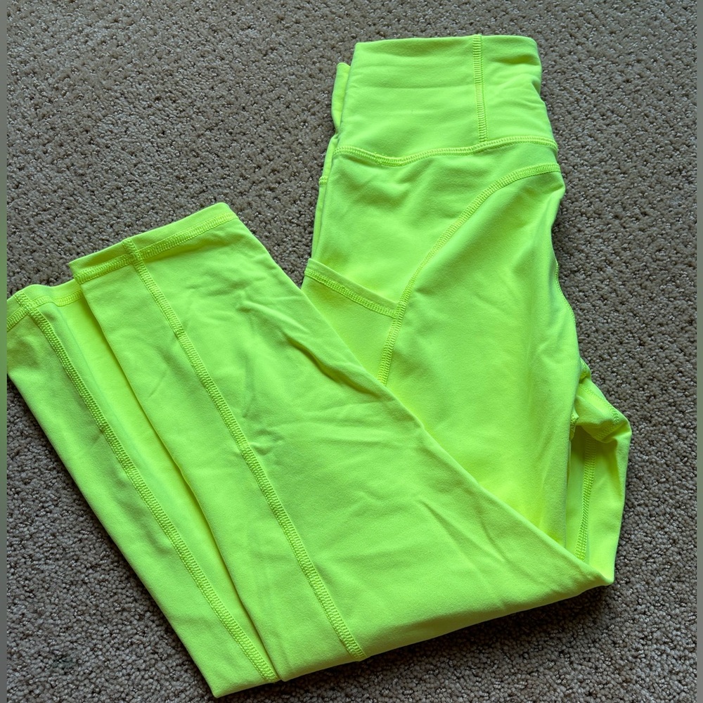 SAVVI Yellow Capris leggings